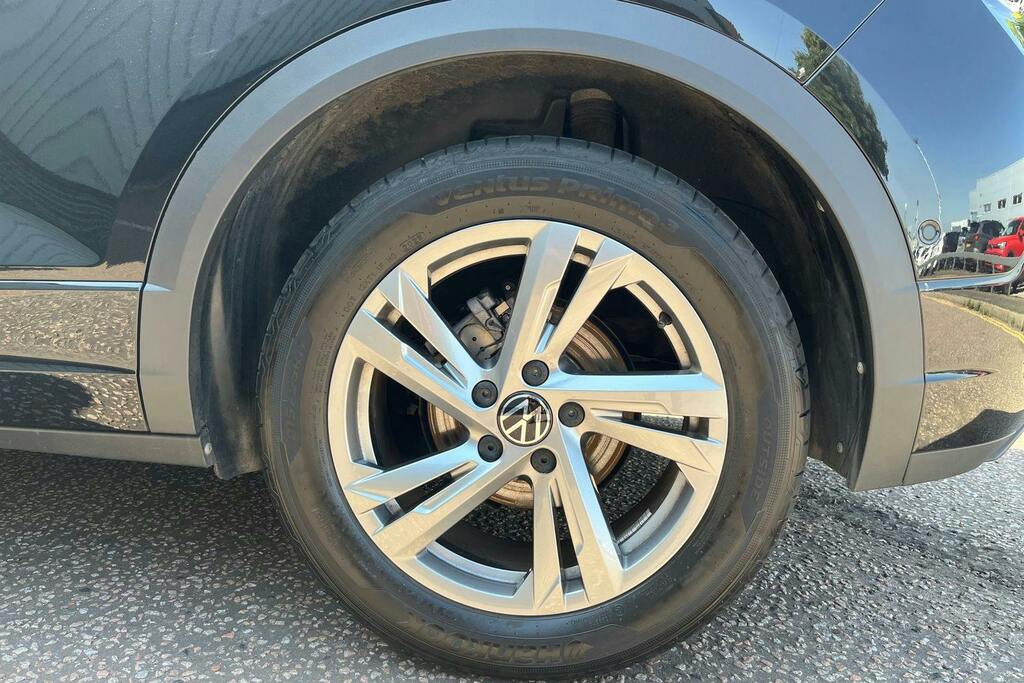 Volkswagen T-Roc 1.5 Tsi R-line Suv GD25THX Black #5