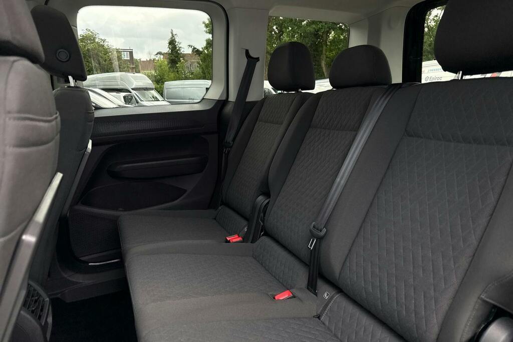 Volkswagen Caddy Life 2.0 Tdi 122 Life Dsg Tech Pack Black #9