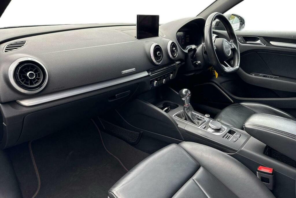 Audi S3 2.0 Tfsi Black Edition Sportback S Tron Black #2