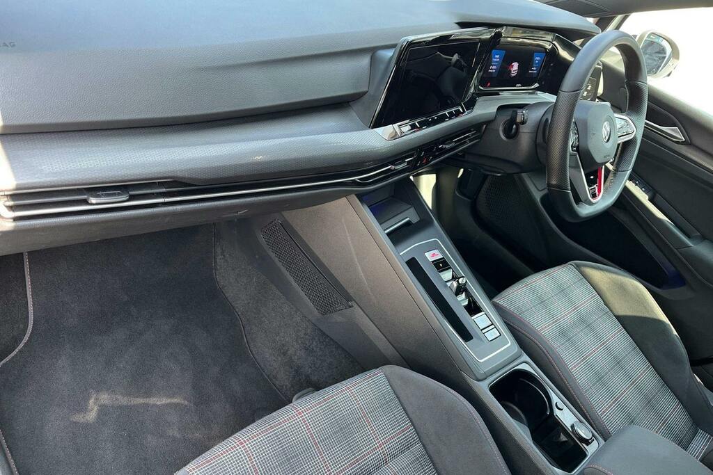 Volkswagen Golf 2.0 Tsi Gti Hatchback Dsg White #2