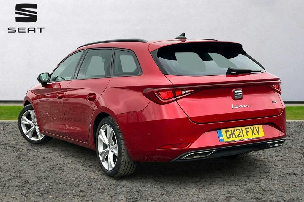 Seat Leon 1.5 Etsi Mhev Fr Estate Hybrid Dsg Red #3
