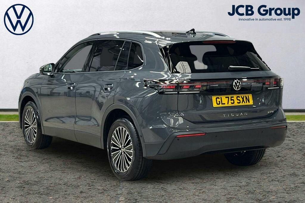 Volkswagen Tiguan 1.5 Etsi Mhev Match Suv Hybrid Dsg Grey #3
