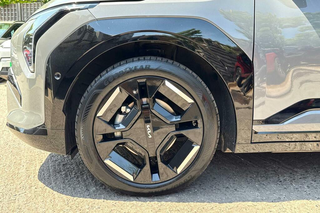 Kia EV3 81.4Kwh Gt-line S Suv 201 Bhp Grey #48