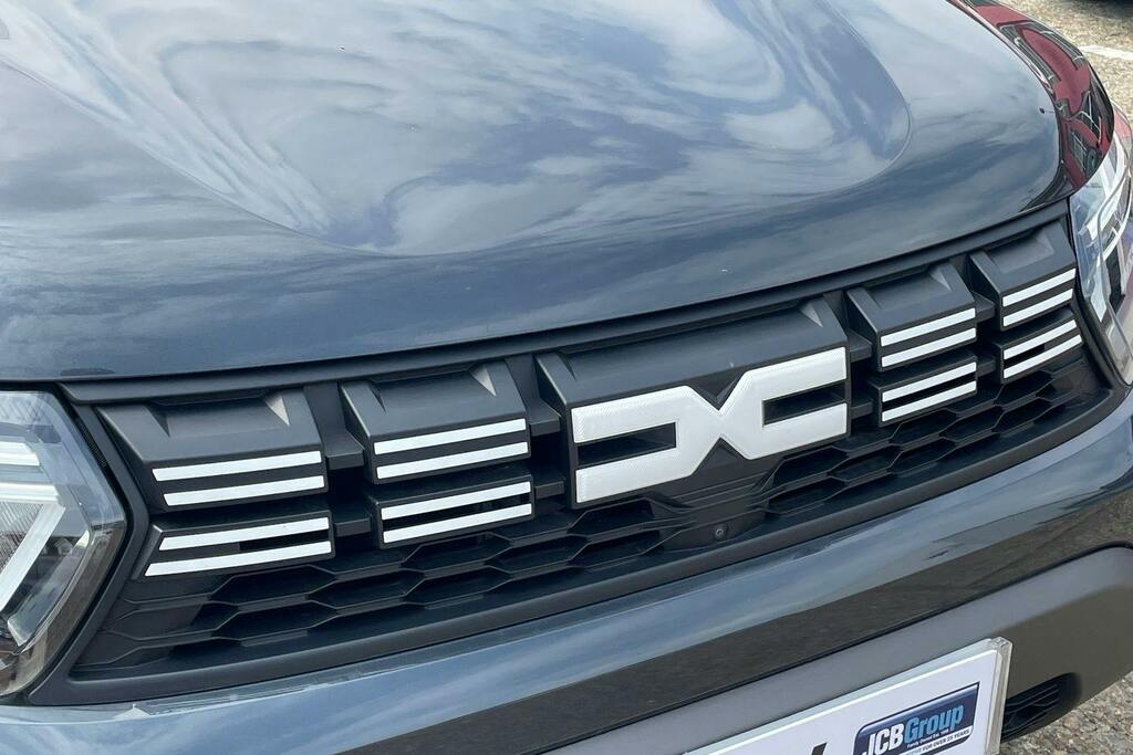 Dacia Duster 1.6 Hybrid 140 Journey 2024 White #32