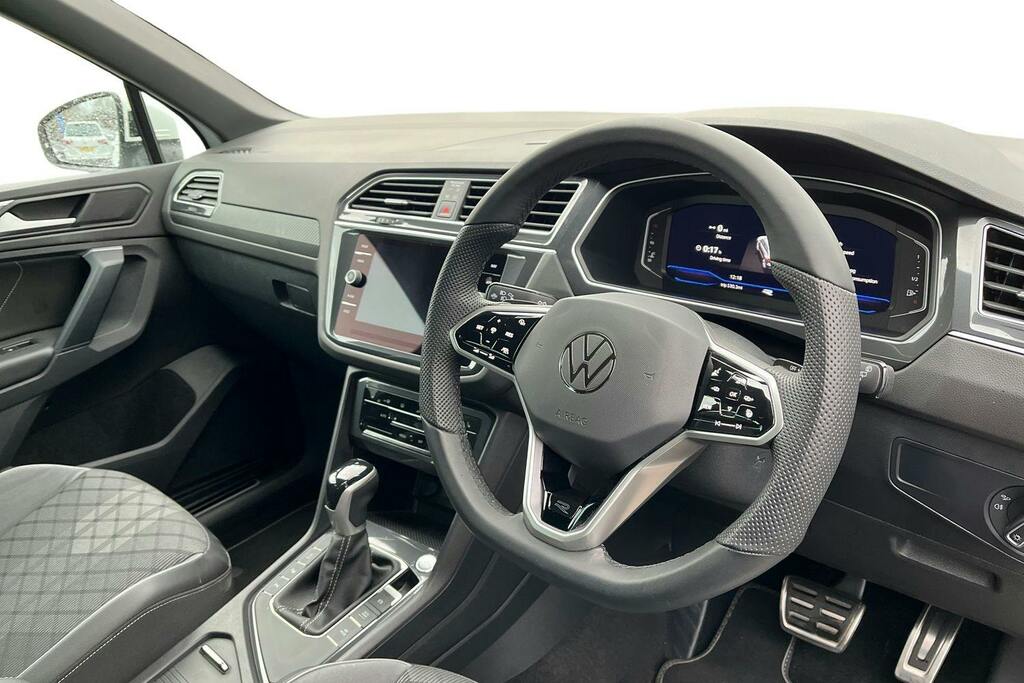 Volkswagen Tiguan 1.5 Tsi R-line Suv Dsg White #6