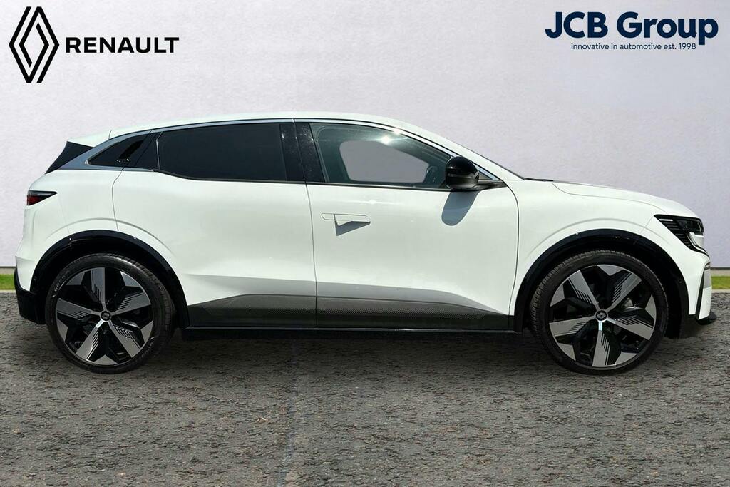 Renault Megane E-Tech 60Kwh Techno Plus Hatchback White #4