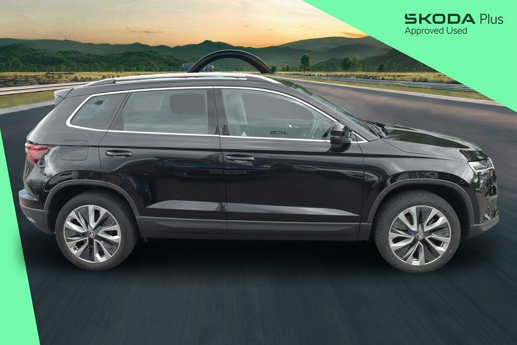 Skoda Karoq 1.5 Tsi Act Se L Suv Black #4