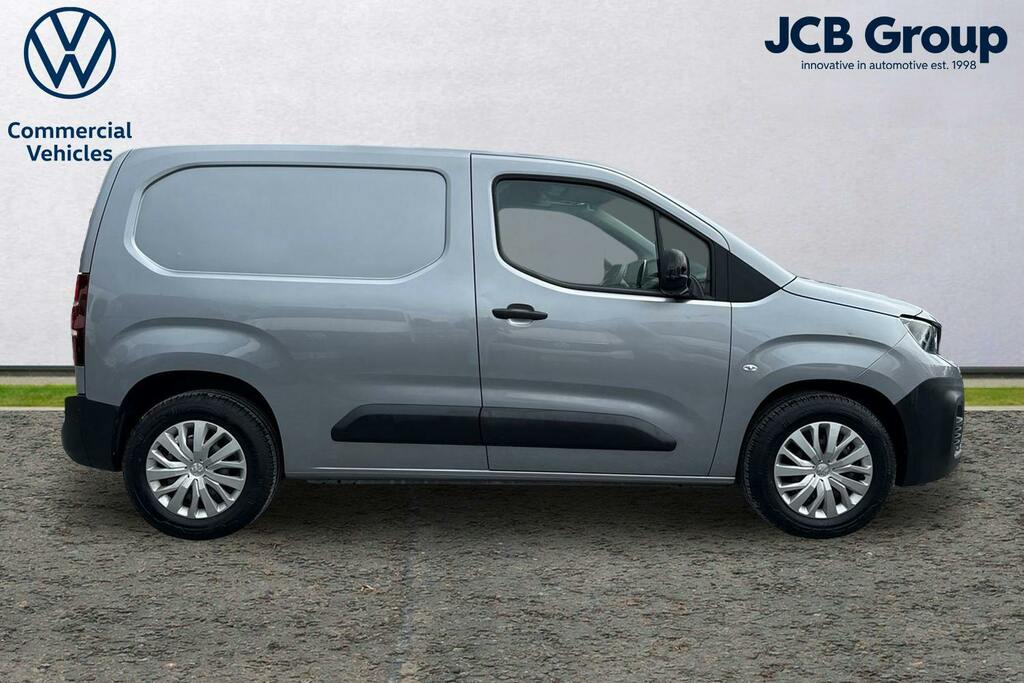 Peugeot E-Partner 800 50Kwh Professional Premium Standard Panel Van Grey #4