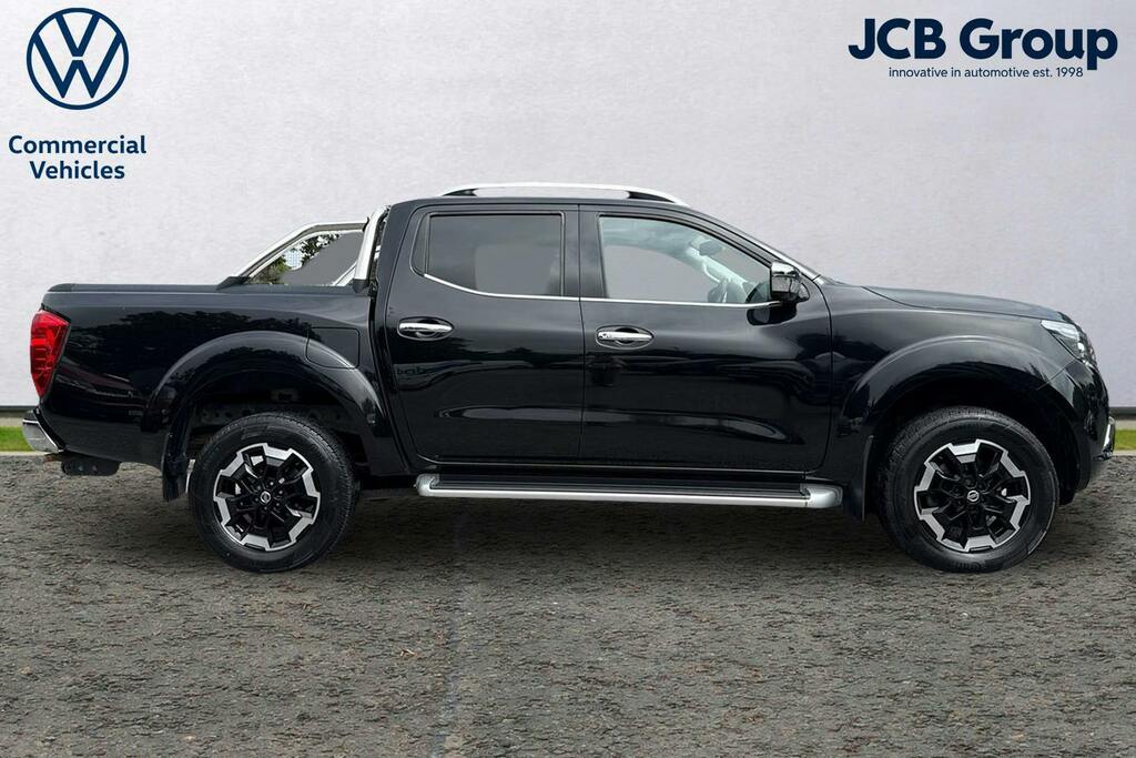 Nissan Navara 2.3 Dci Tekna Pickup Double Cab 4W Black #4