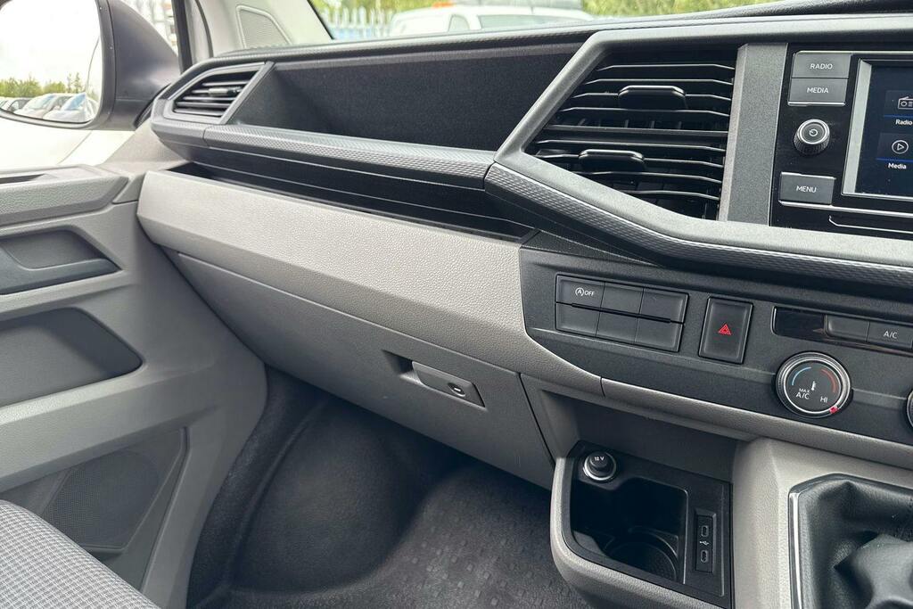 Volkswagen Transporter Highline Grey #29