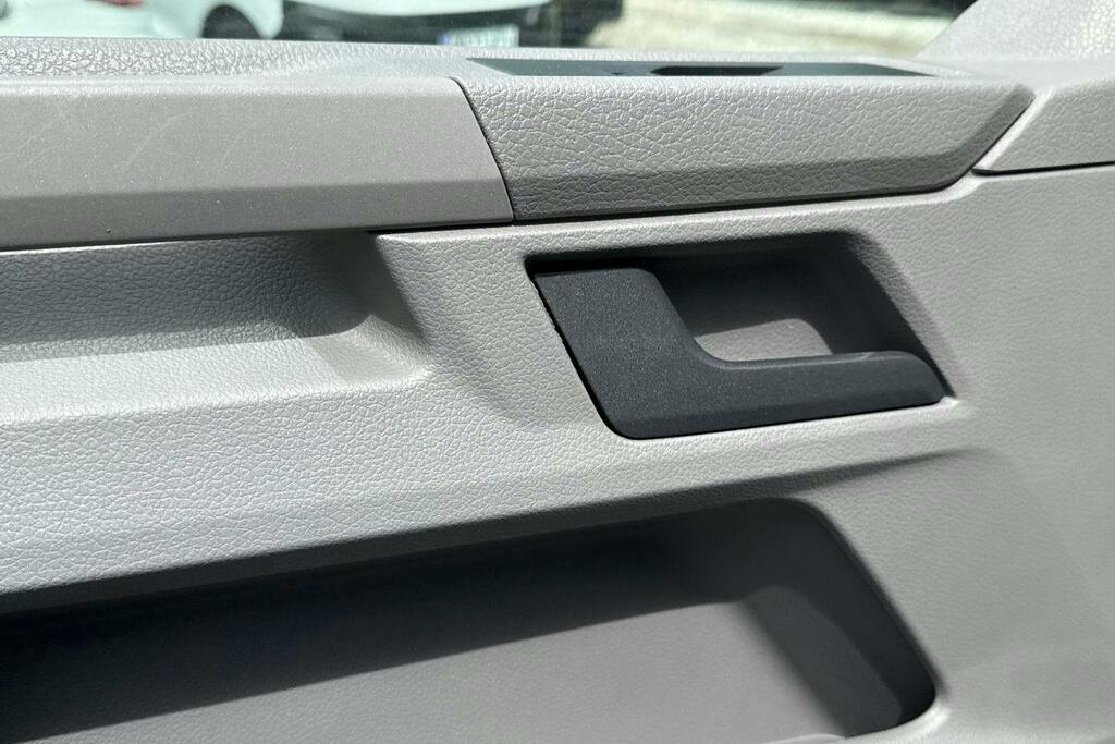 Volkswagen Transporter Highline Grey #10