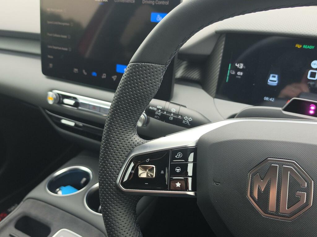 MG MGS5 64Kwh Trophy Long Range #29