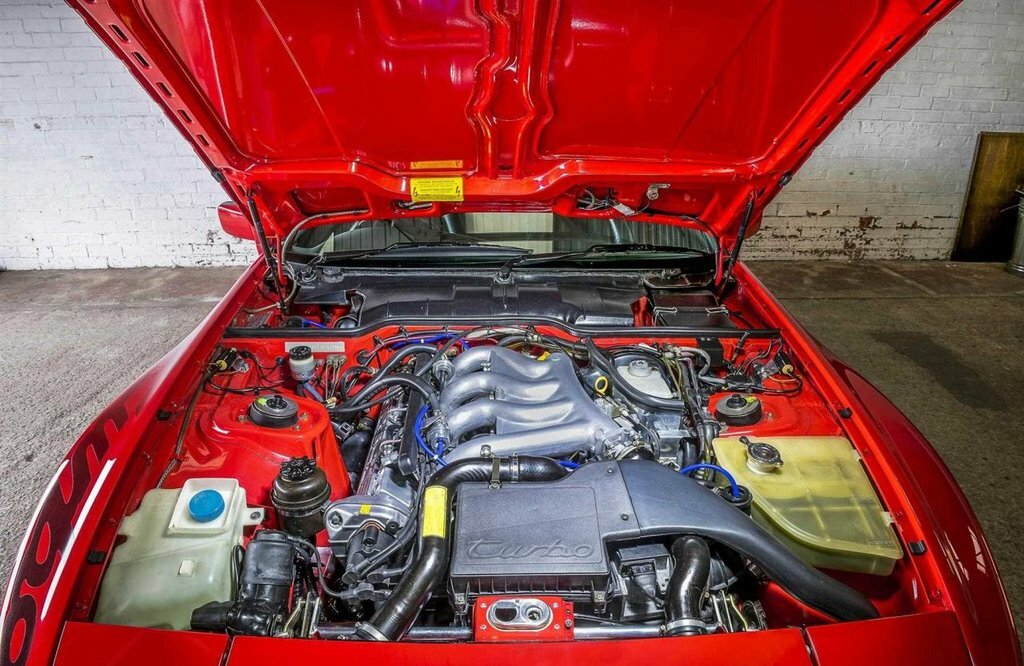 Porsche 944 Coupe Red #5