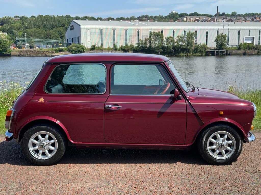 Austin MINI Saloon Red #5
