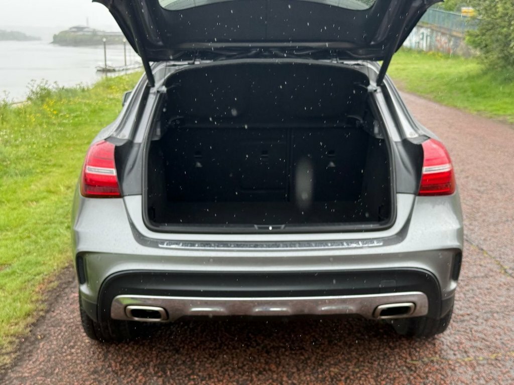 Mercedes-Benz GLA Class 1.6L Amg Line NA18TCK Grey #6