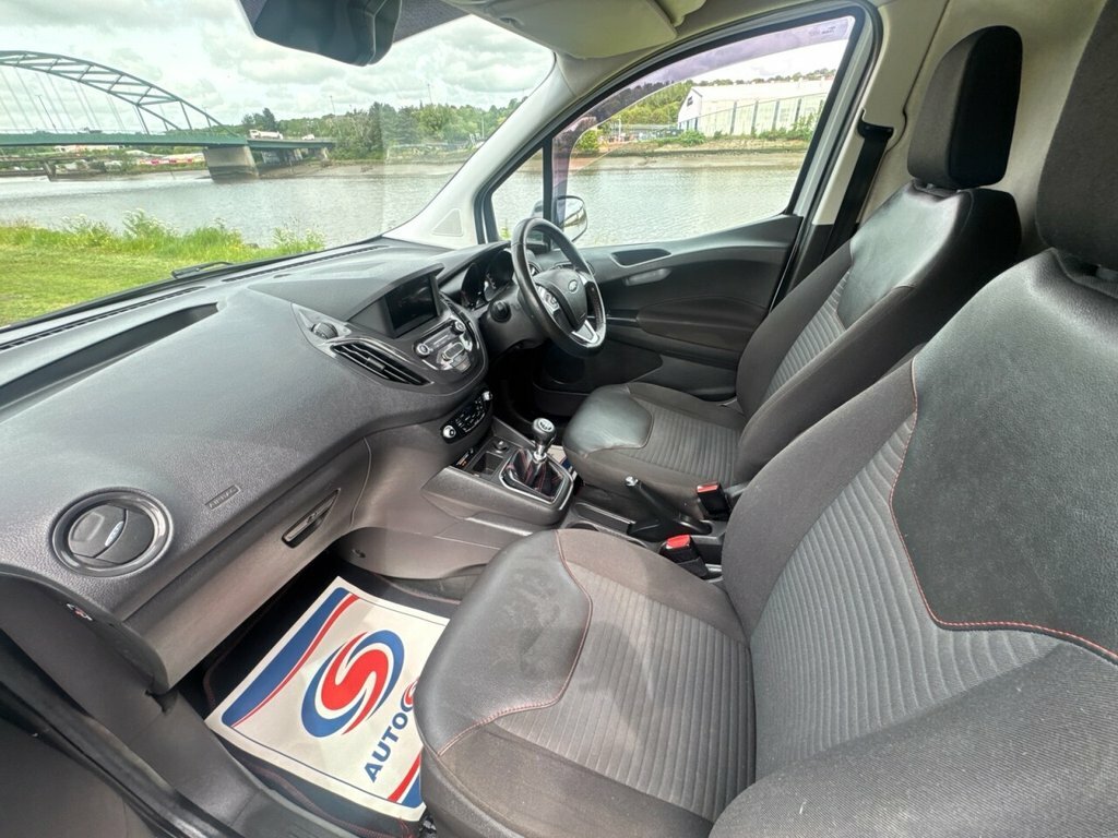 Ford Transit Courier 1.0 Ecoboost Trend Van 6 Speed White #25