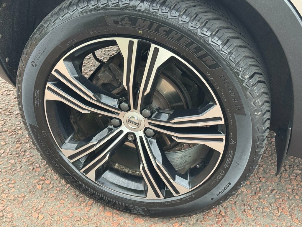 Volvo XC40 2L Inscription Pro ST68YRU Silver #6