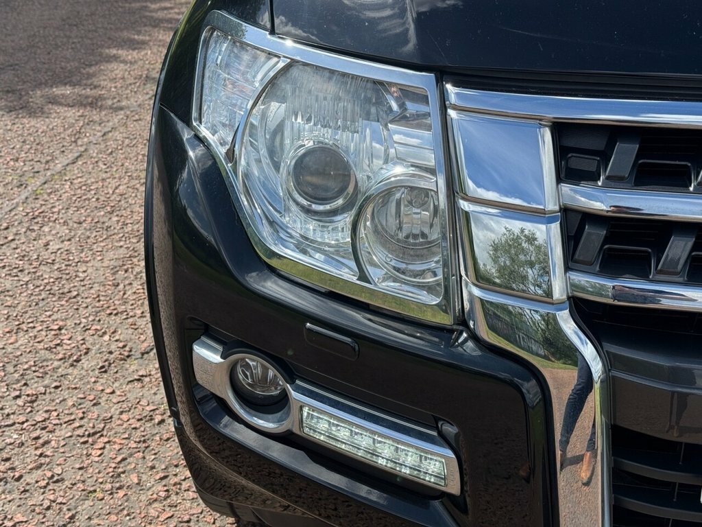 Mitsubishi Shogun 3.2L Warrior Black #4