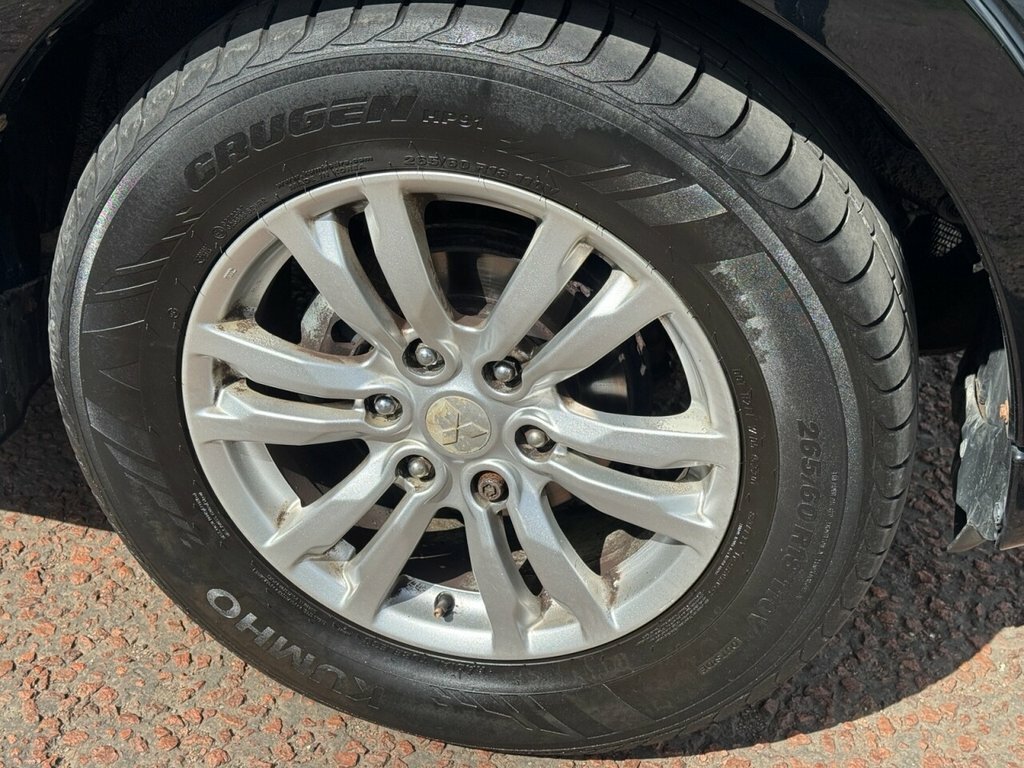Mitsubishi Shogun 3.2L Warrior Black #6