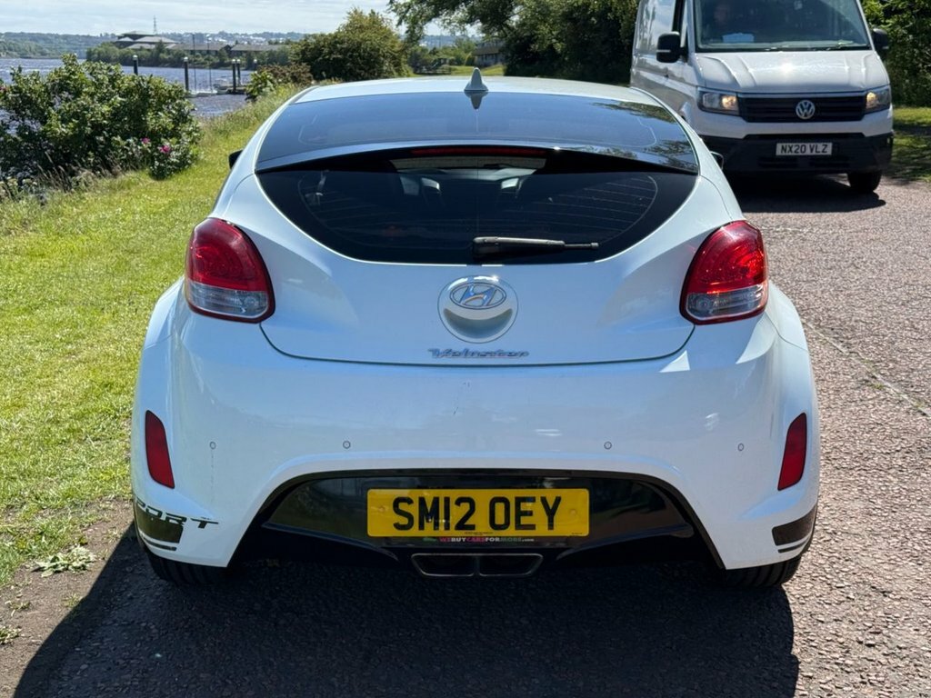 Hyundai Veloster Hatchback White #5