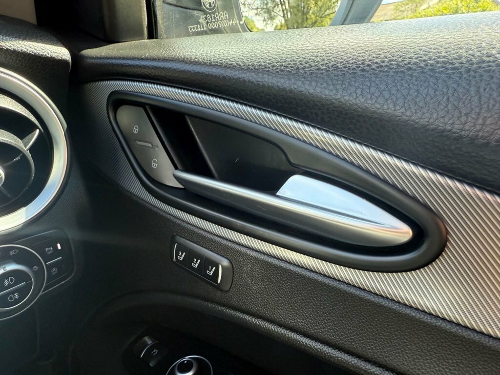Alfa Romeo Stelvio Td Speciale Black #33