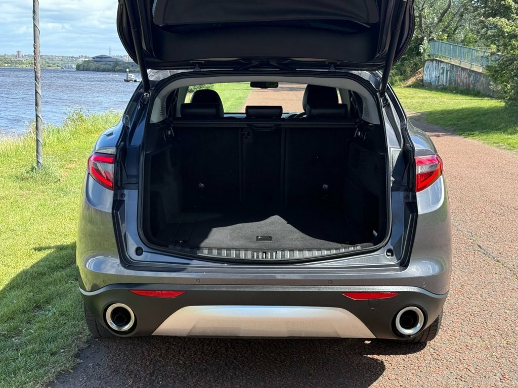 Alfa Romeo Stelvio 2.2L Speciale Grey #6