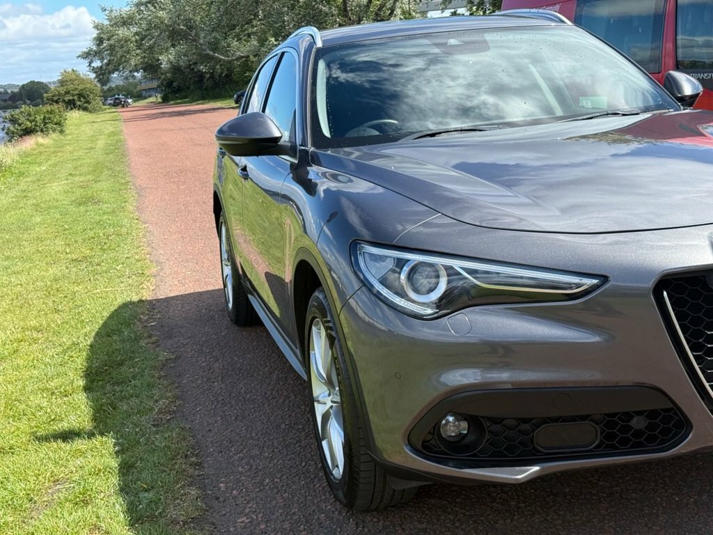 Alfa Romeo Stelvio Td Speciale Black #40