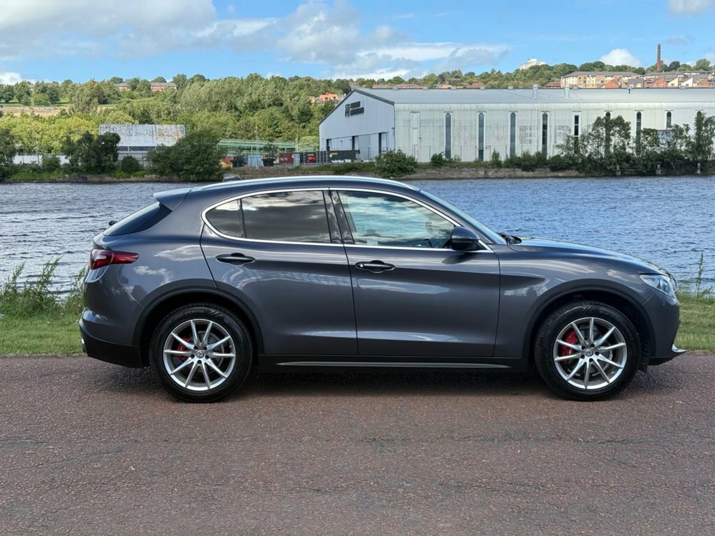 Alfa Romeo Stelvio 2.2L Speciale Grey #3