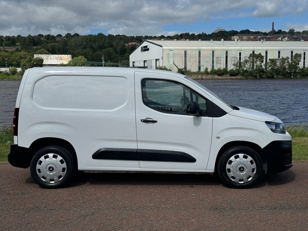Citroen Berlingo 1.5L Enterprise M White #5