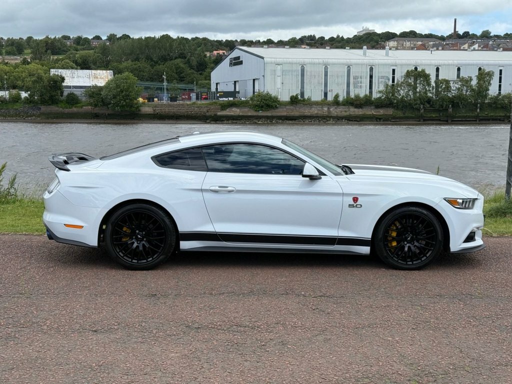 Ford Mustang 5L Gt White #3