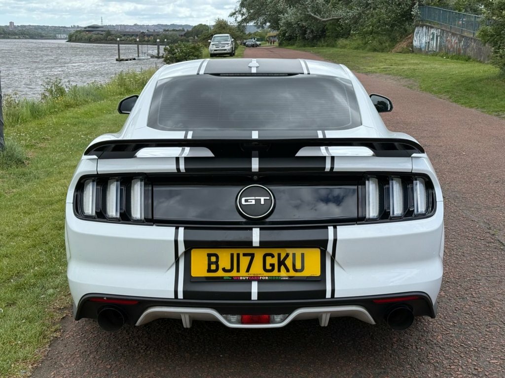 Ford Mustang 5L Gt White #5