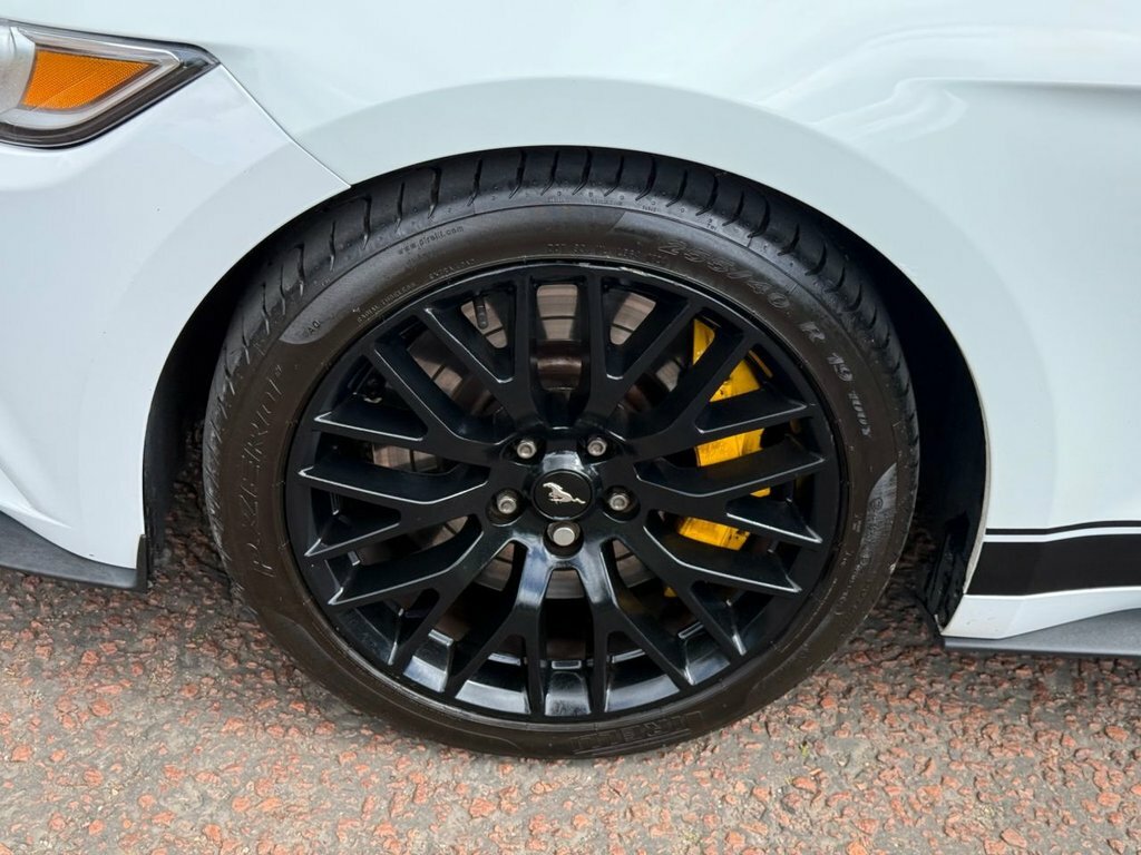 Ford Mustang 5.0 V8 Gt Grey #39