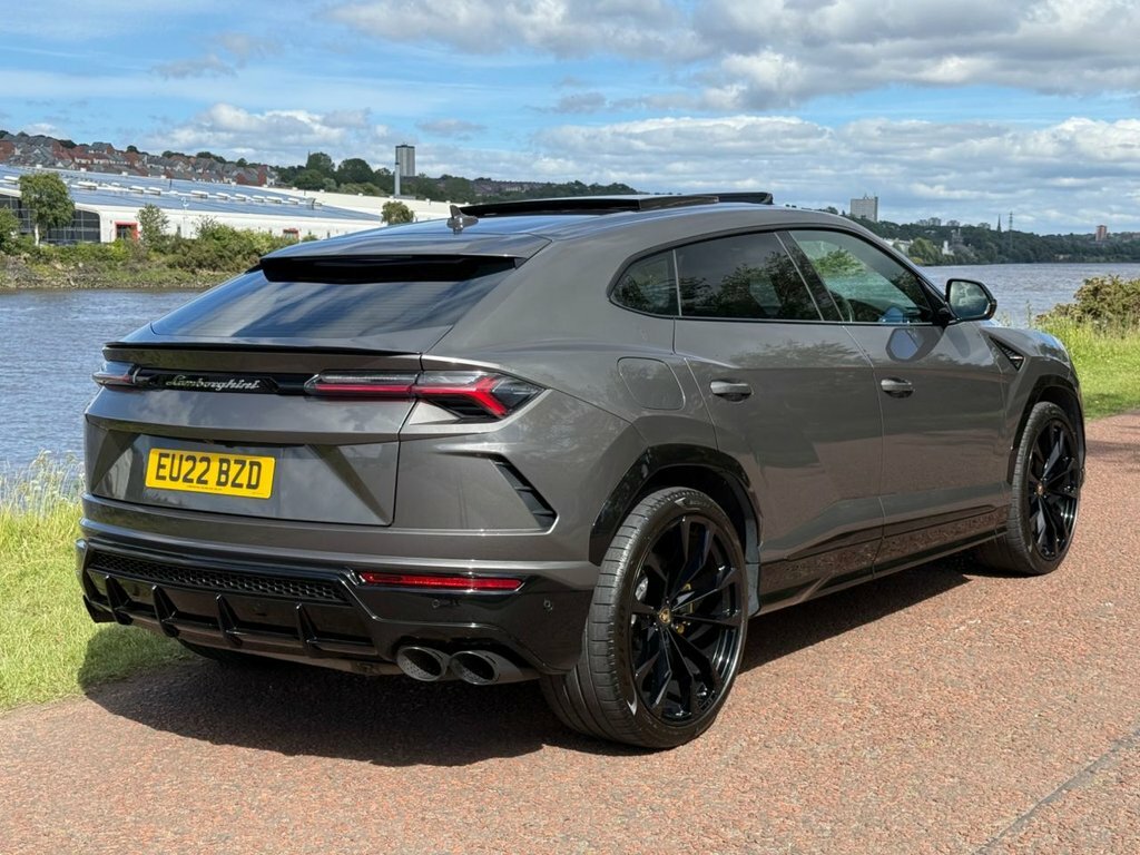 Lamborghini Urus Estate Grey #4