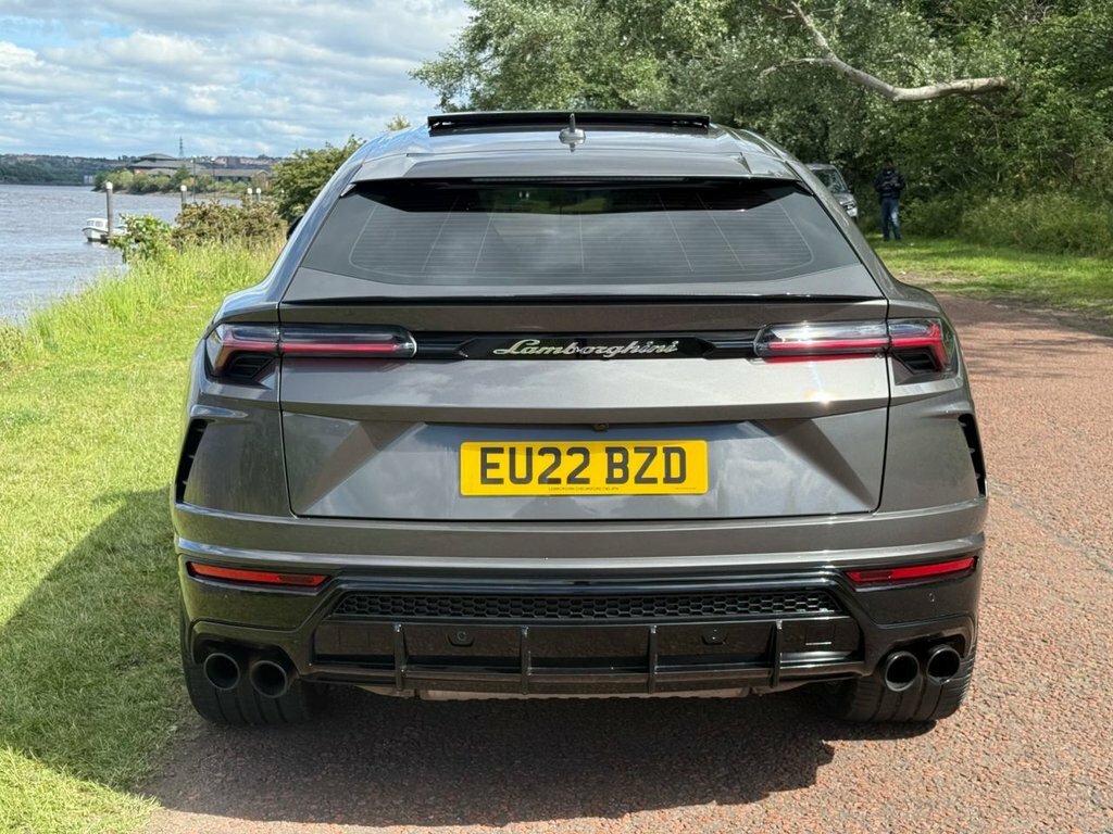Lamborghini Urus Estate Grey #5