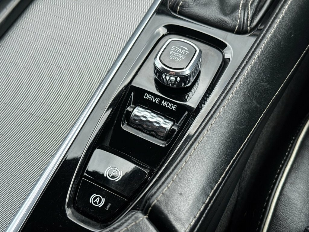 Volvo XC90 2018 2.0L D5 Powerpulse Inscription Awd 23 Grey #32