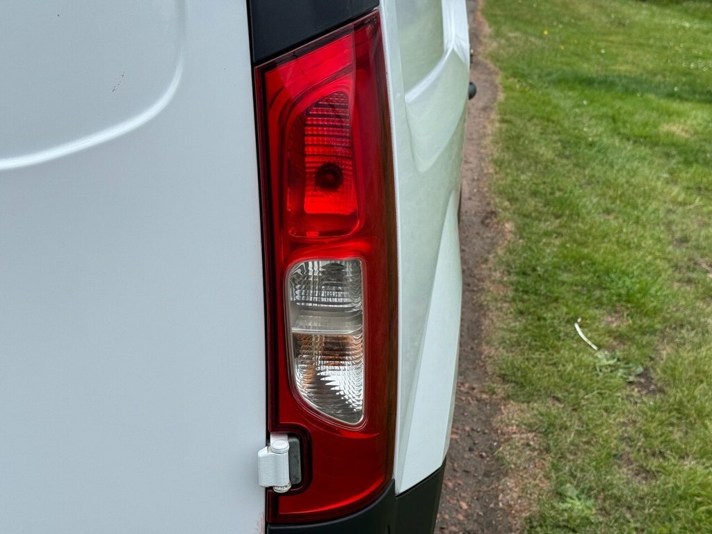 Mercedes-Benz CITAN 109Cdi Pure Van White #28