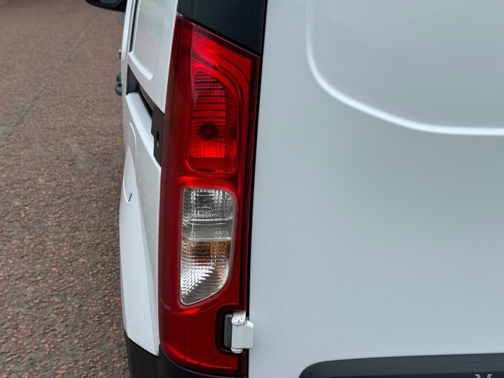 Mercedes-Benz CITAN 109Cdi Pure Van White #27