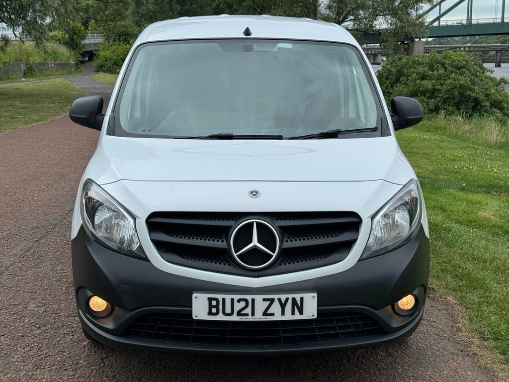 Mercedes-Benz CITAN 1.5L Pure White #2