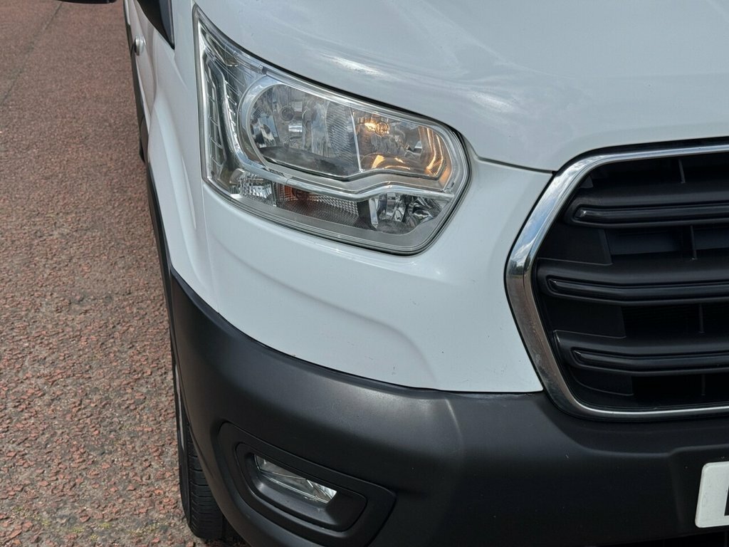 Ford Transit Custom 2L Trend White #4