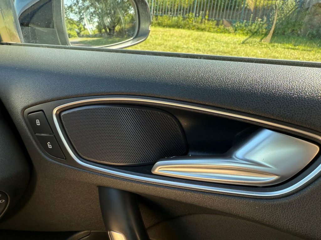 Audi A1 Tdi S Line Red #28