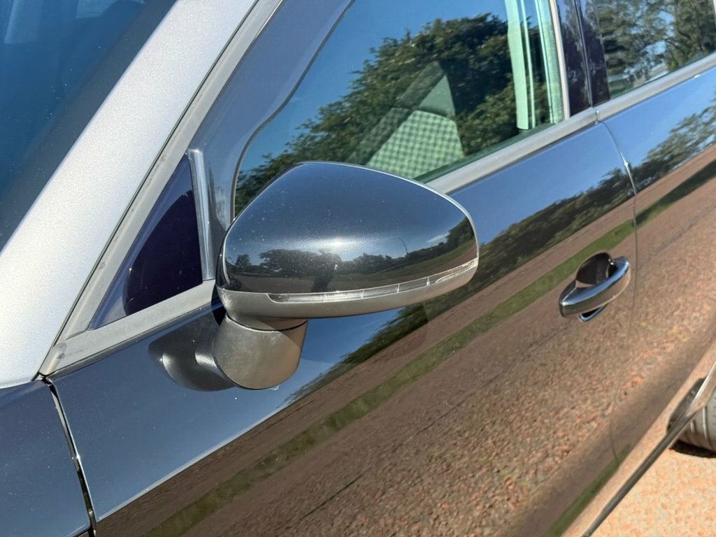 Audi A1 Tdi S Line Red #40