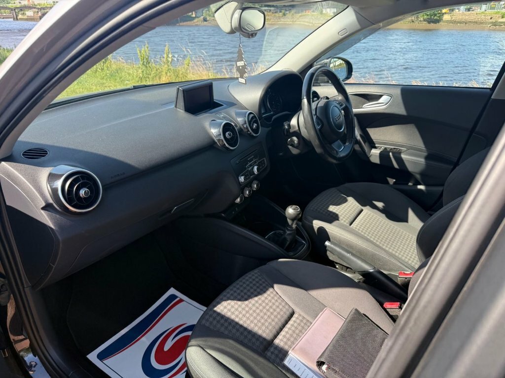 Audi A1 Tdi S Line Red #38
