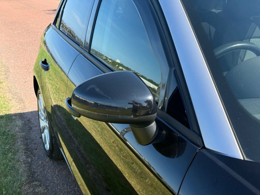 Audi A1 Tdi S Line Red #41