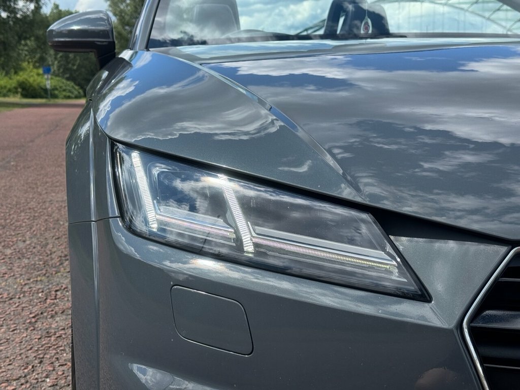 Audi TT 2L S Line Grey #4