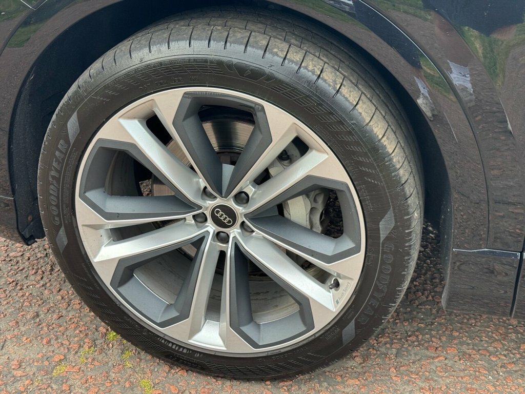 Audi Q8 55 Tfsi Quattro Black Edition Tiptronic Cs Black #34