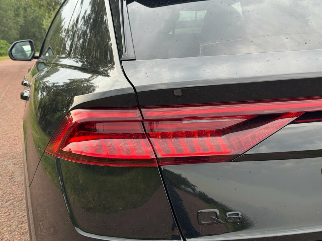 Audi Q8 55 Tfsi Quattro Black Edition Tiptronic Cs Black #40