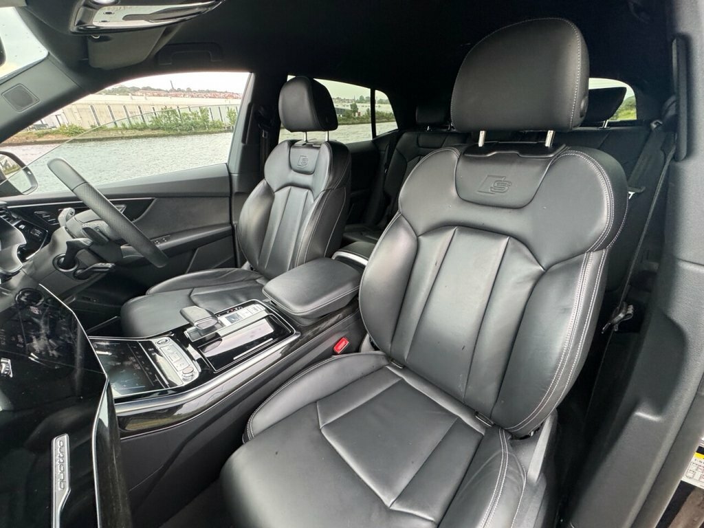 Audi Q8 55 Tfsi Quattro Black Edition Tiptronic Cs Black #38