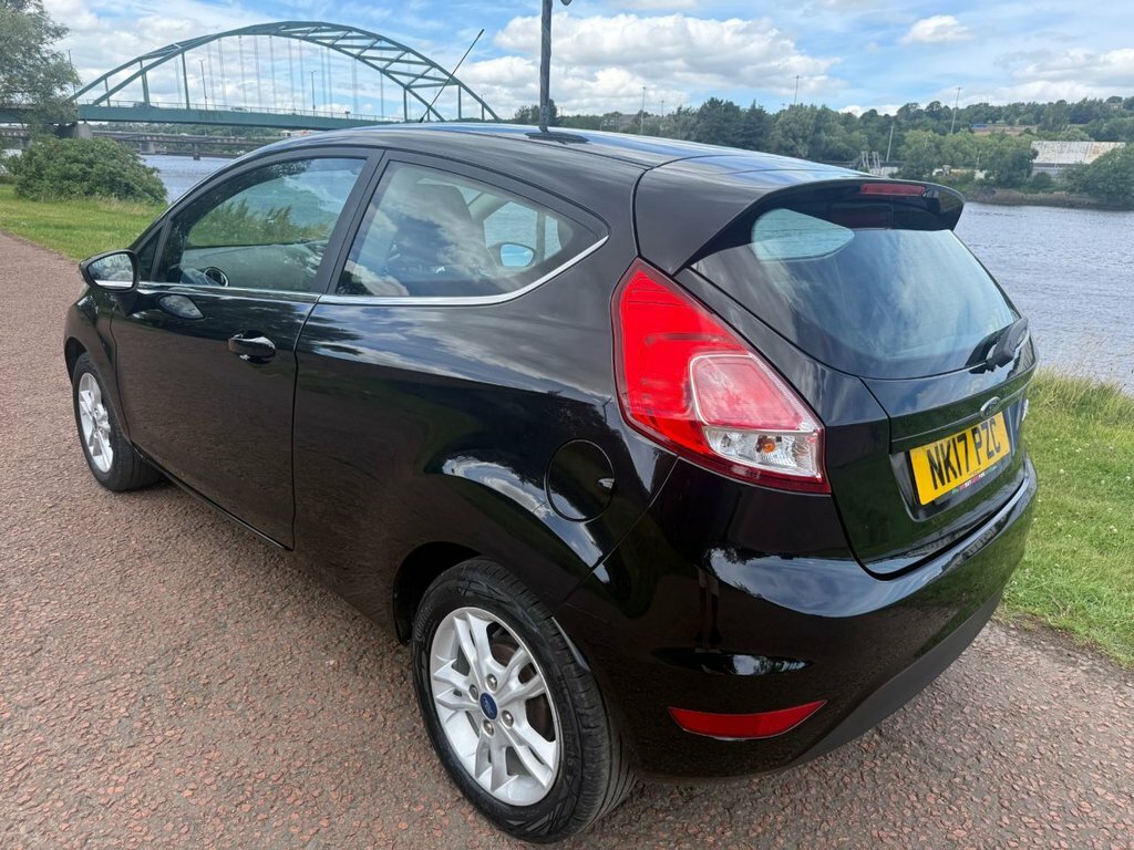 Ford Fiesta Hatchback Black #6