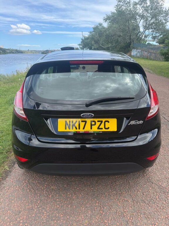 Ford Fiesta Hatchback Black #4