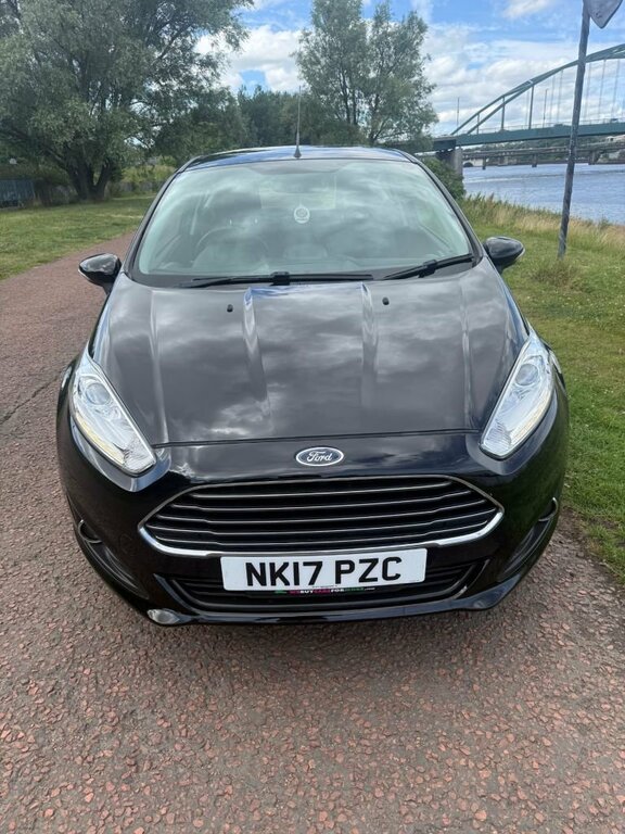 Ford Fiesta Hatchback Black #5